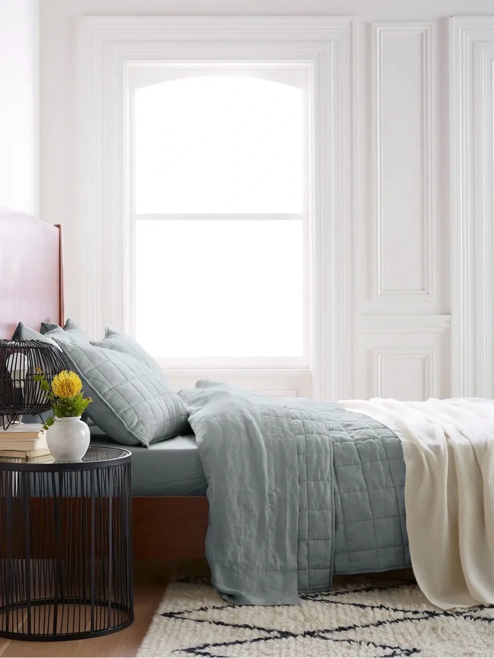Quince European Linen Box Quilt Set in Mist King with Standard Size Shams 1196